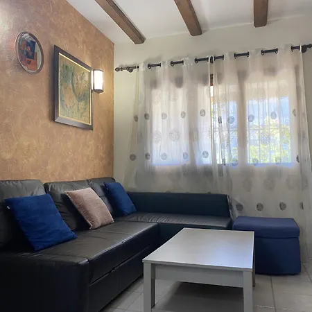 Townhouse In Rotas * דניה
