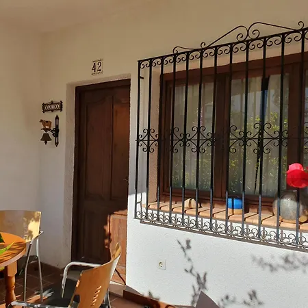 Townhouse In Las Rotas *
