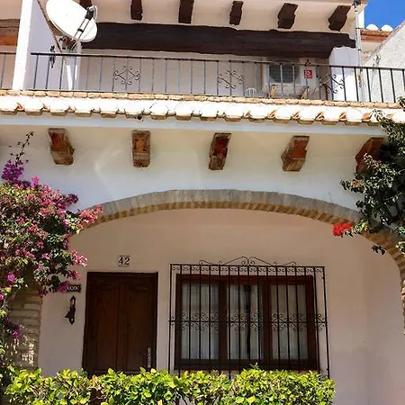 Townhouse In Rotas *