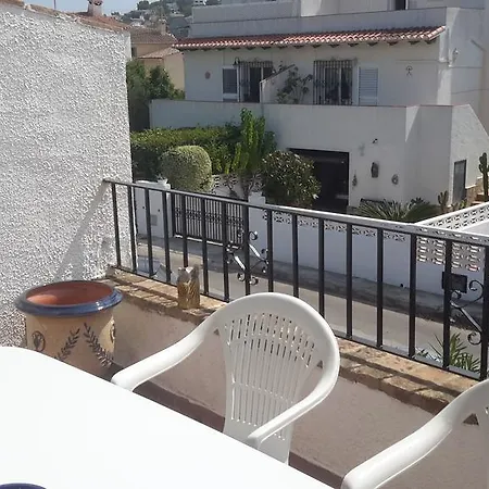 Townhouse In Las Rotas *