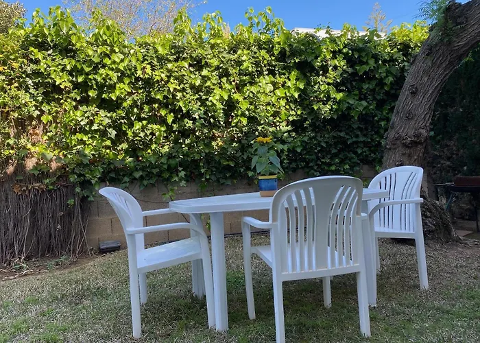 Townhouse In Rotas アパート *