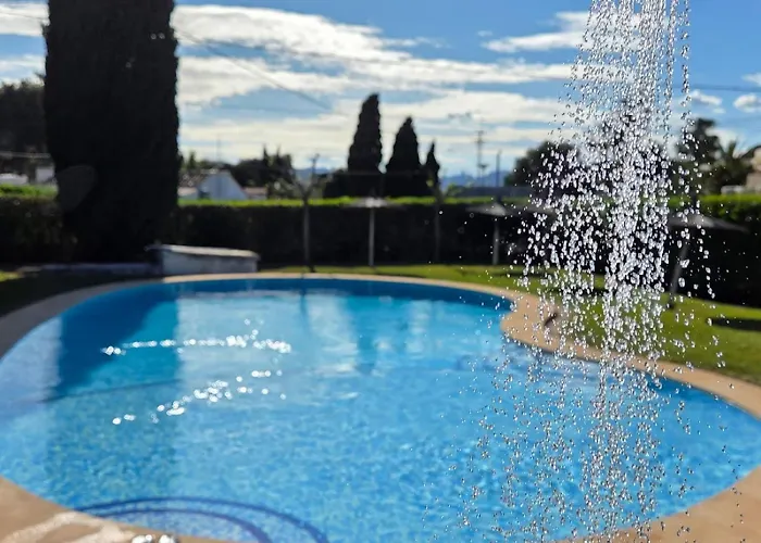 Townhouse In Rotas Apartment